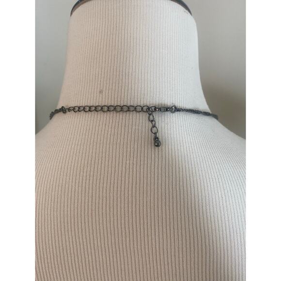 Elegant Long Black & Pearl Cluster Pendant Necklace - Picture 7 of 9